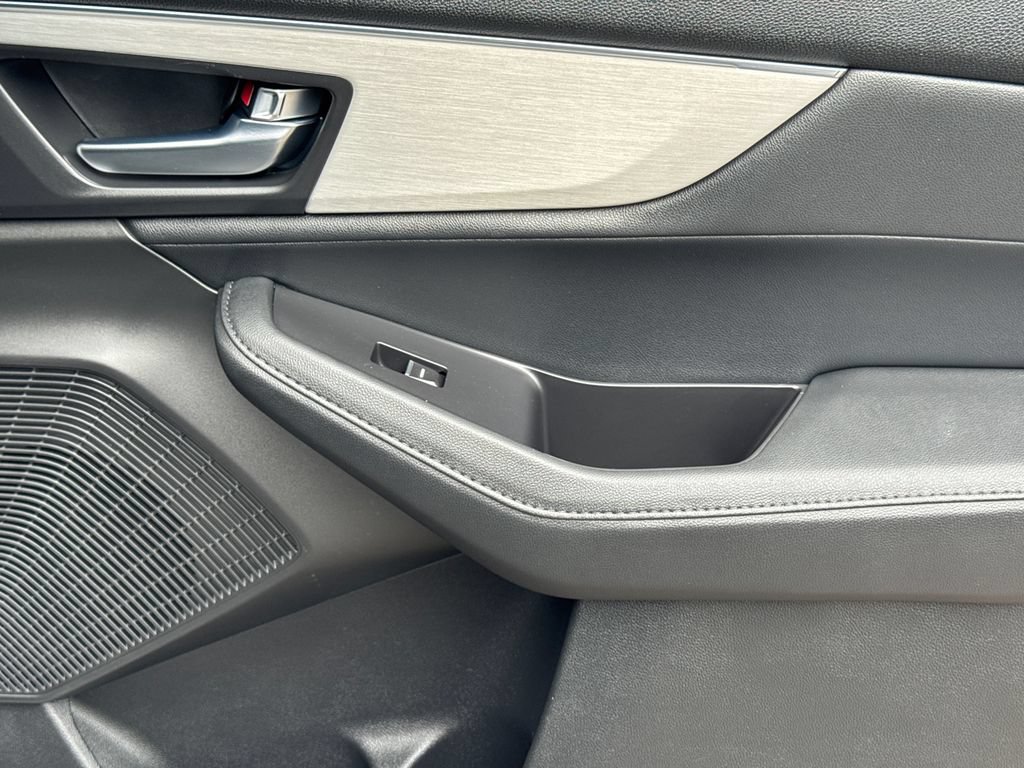 Used 2023 Acura MDX SH-AWD image 16