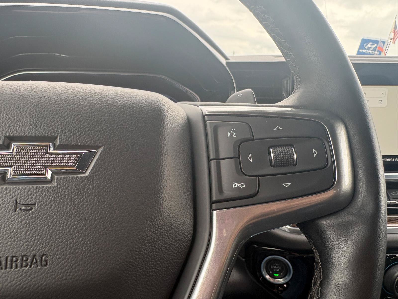 Used 2024 Chevrolet Silverado 1500 LT Trail Boss w/ Convenience Package II AWD/4WD image 38
