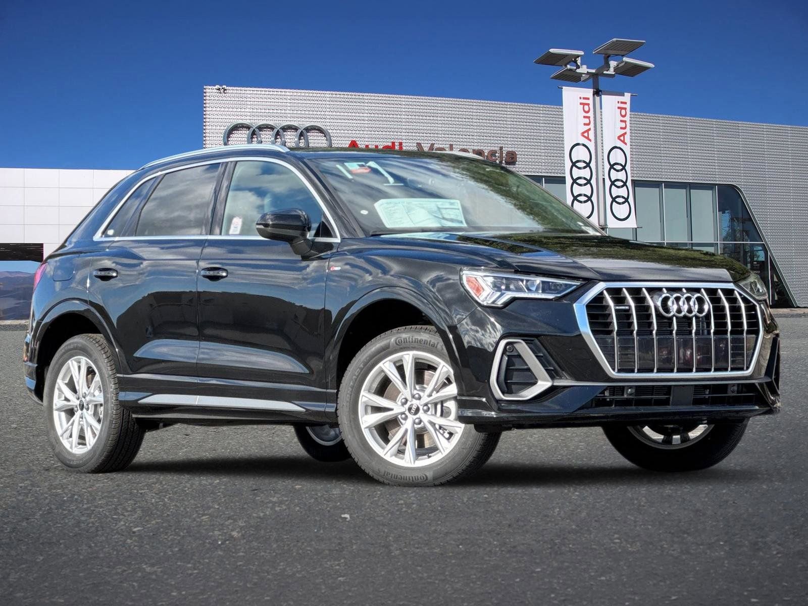 New 2025 Audi Q3 2.0T Premium image 2