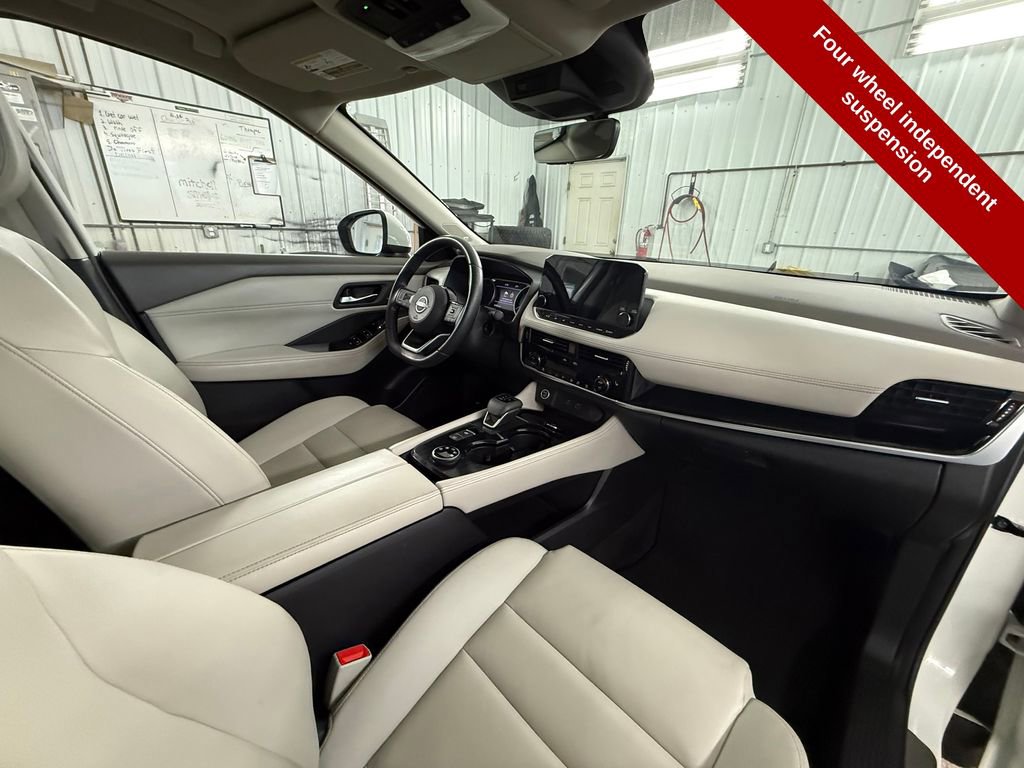 Used 2023 Nissan Rogue SL w/ SL Premium Package image 46