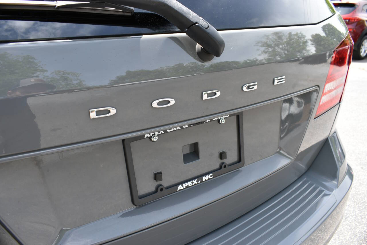 Used 2020 Dodge Journey SE FWD image 30