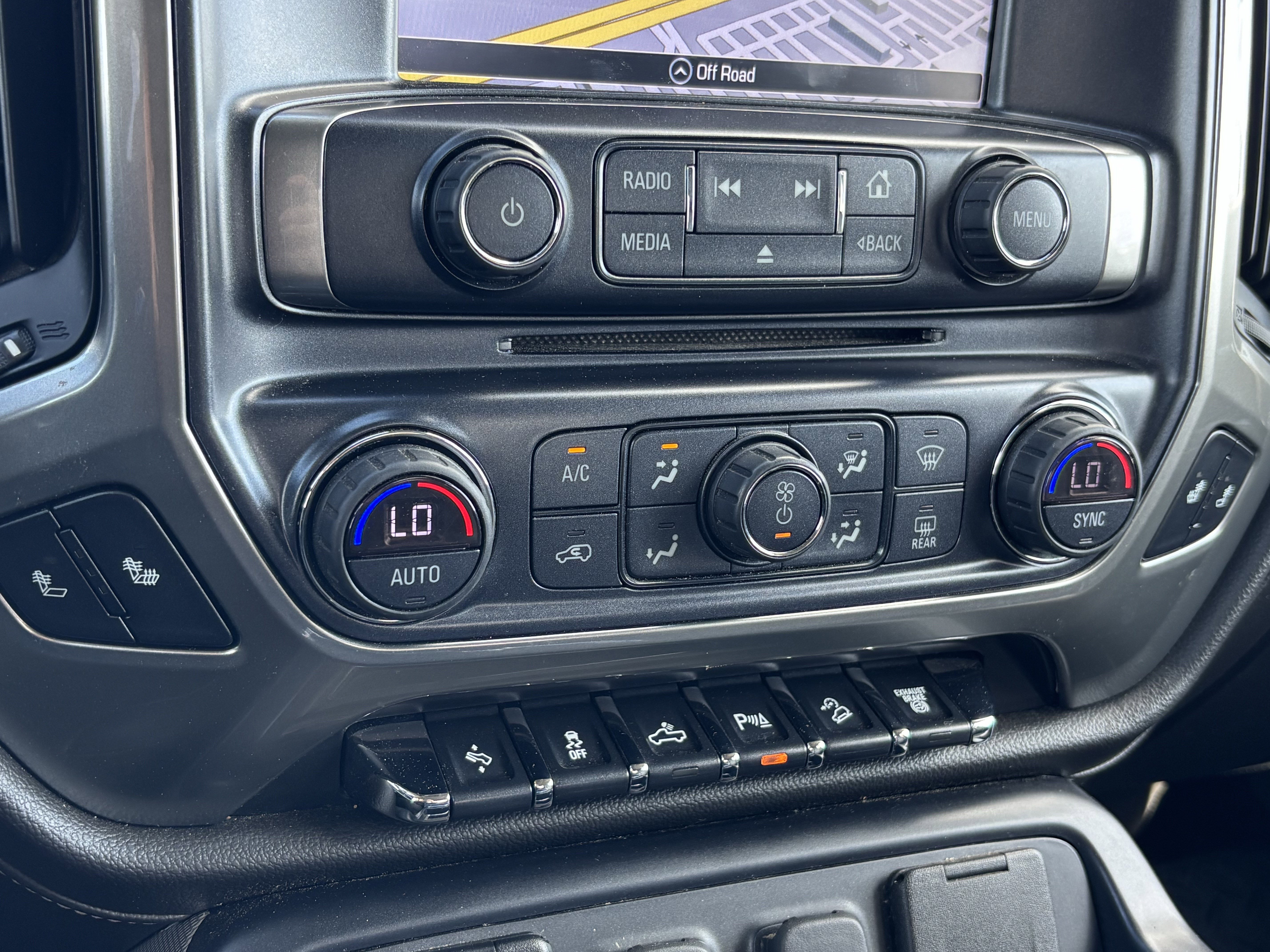 Used 2018 Chevrolet Silverado 2500 LTZ w/ Duramax Plus Package image 29