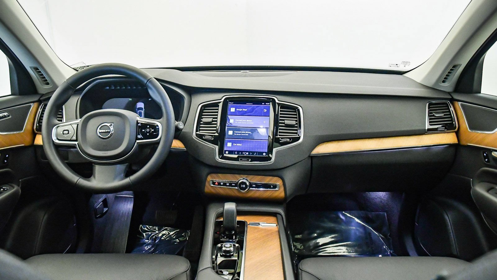 Used 2025 Volvo XC90 B6 Ultra AWD/4WD image 14