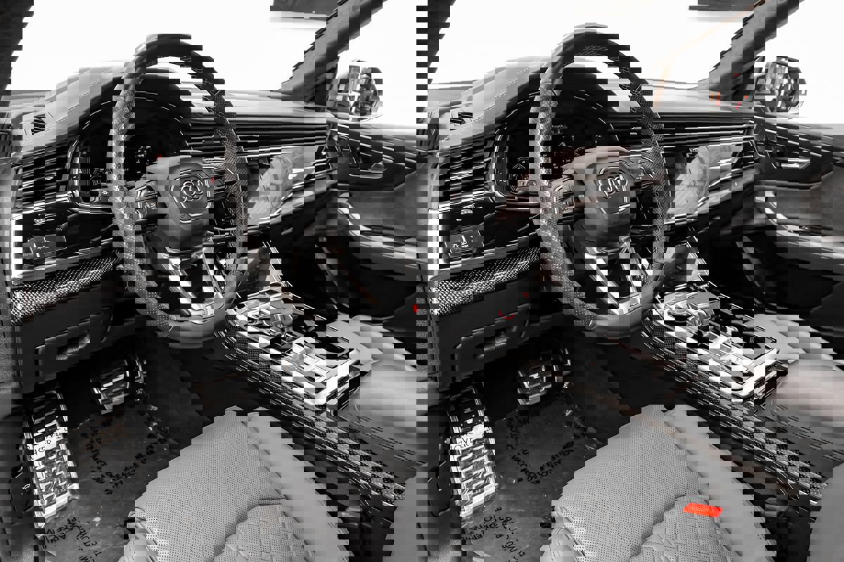 Used 2021 Audi SQ8 Prestige image 3