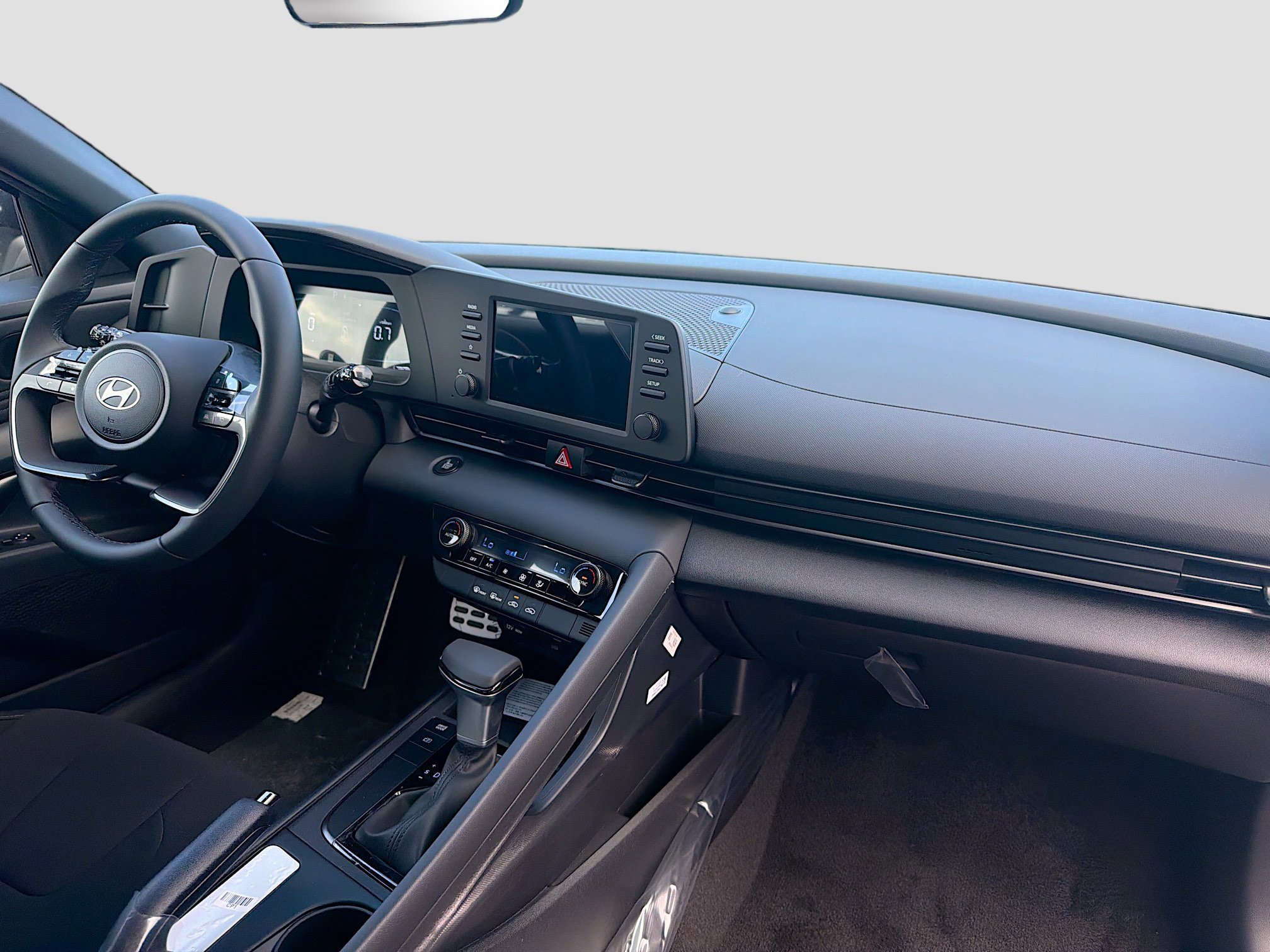 New 2026 Hyundai Elantra Sport FWD image 21