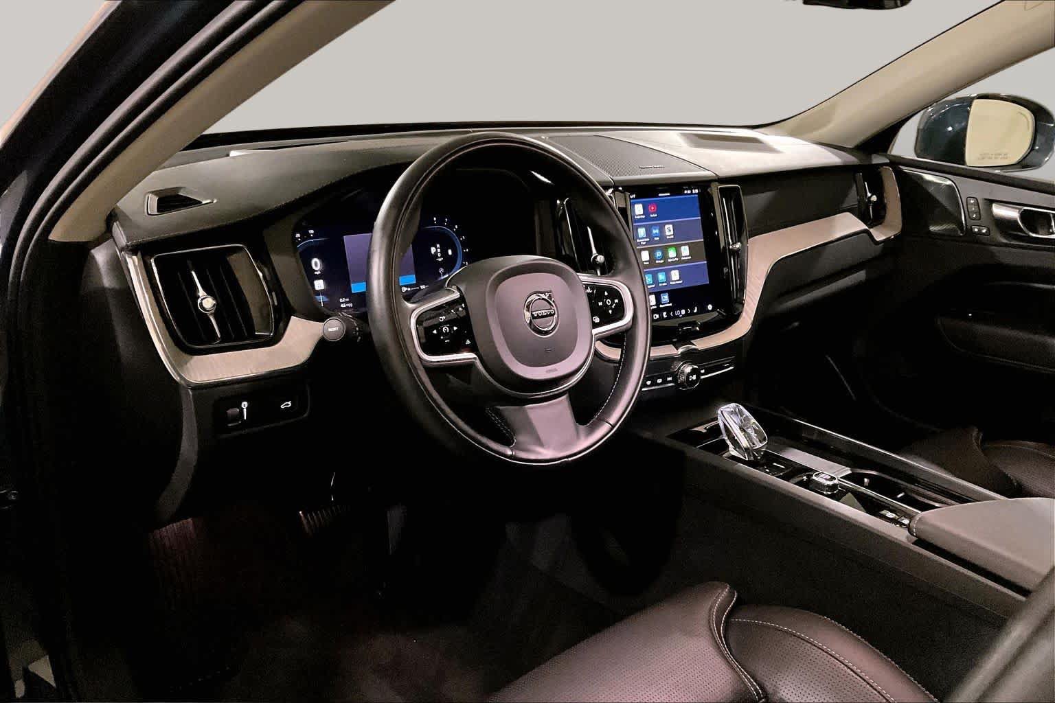 Used 2022 Volvo XC60 B6 Inscription w/ Advanced Package AWD/4WD image 17