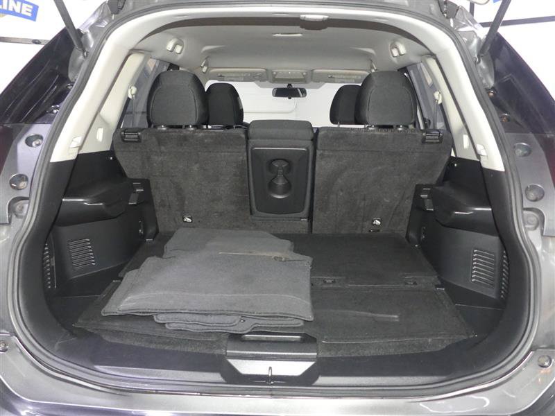 Used 2017 Nissan Rogue S AWD/4WD image 9