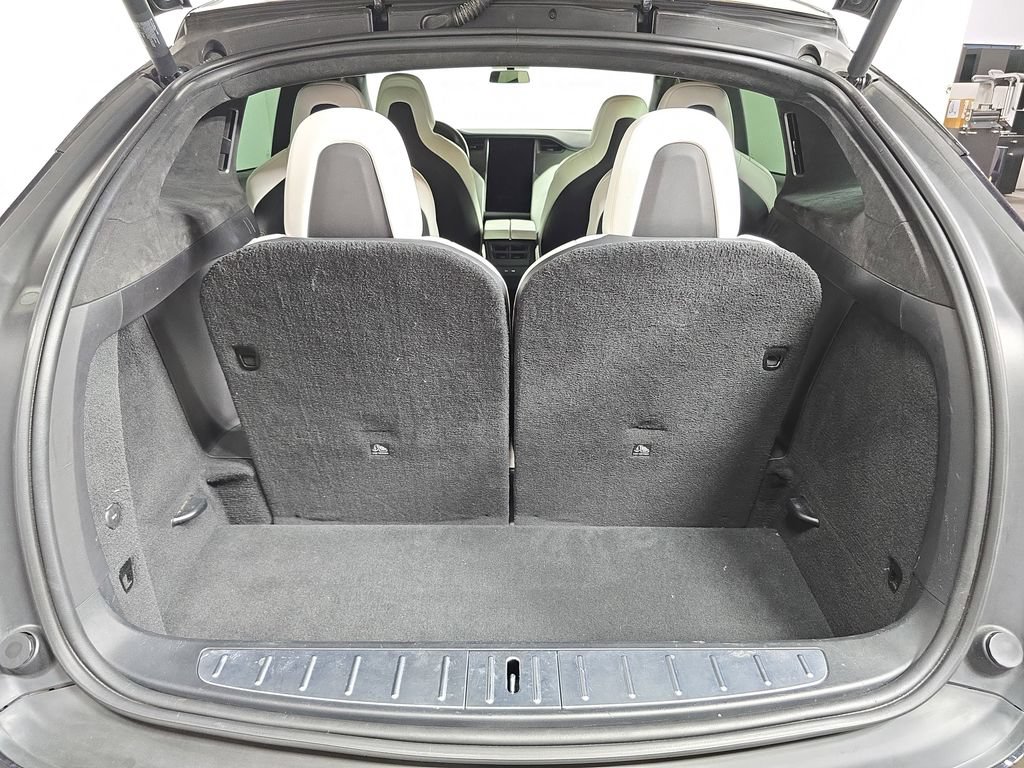 Used 2018 Tesla Model X 75D AWD/4WD image 25