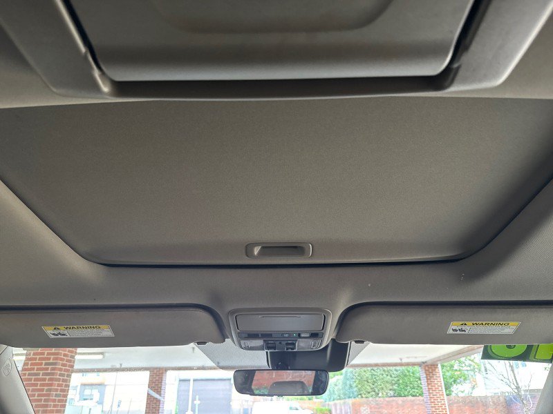 Used 2018 Honda Odyssey Touring image 25