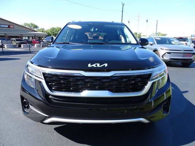 Used 2023 Kia Seltos EX image 7