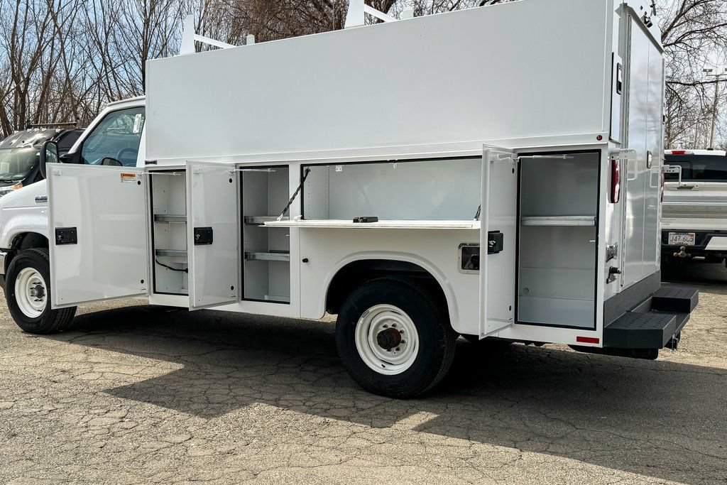 New 2025 Ford E-350 and Econoline 350 Super Duty w/ Power Equipment Group RWD image 24