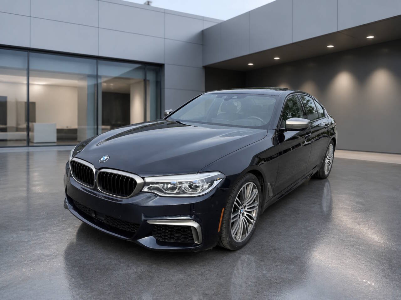 Used 2019 BMW M550i xDrive w/ Dynamic Handling Package AWD/4WD image 2
