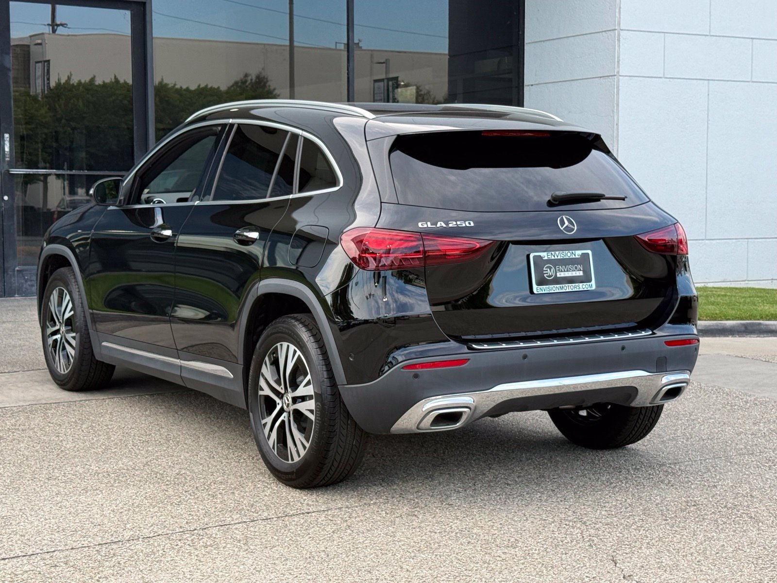 Used 2025 Mercedes-Benz GLA 250 image 10