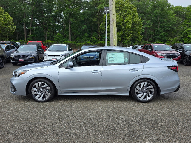 Used 2025 Subaru Legacy Limited image 9