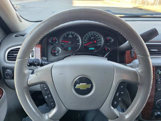 Used 2011 Chevrolet Suburban LT w/ Luxury Package image 12