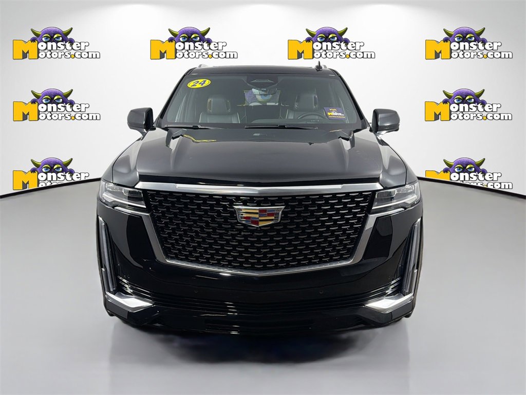 Used 2024 Cadillac Escalade Premium Luxury image 2