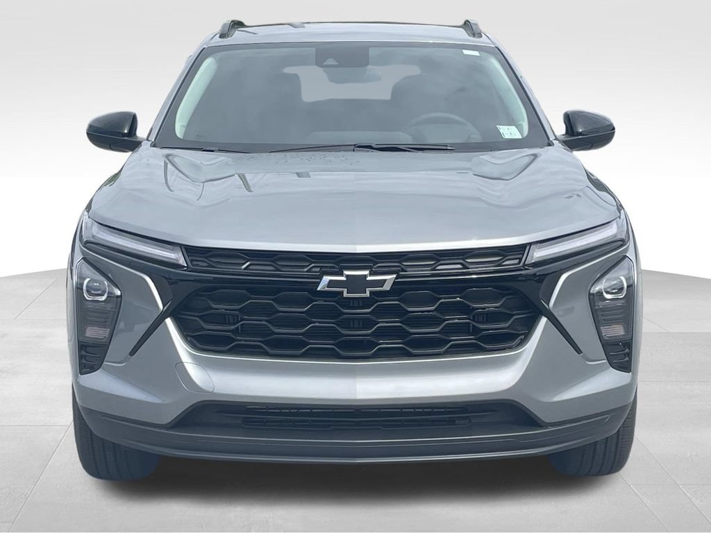 New 2026 Chevrolet Trax LT w/ Driver Confidence Package FWD image 8