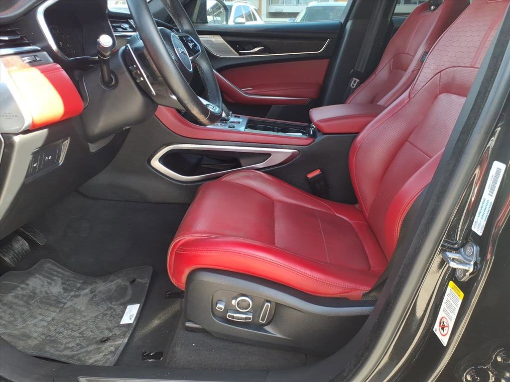 Used 2021 Jaguar F-PACE R-Dynamic S image 22