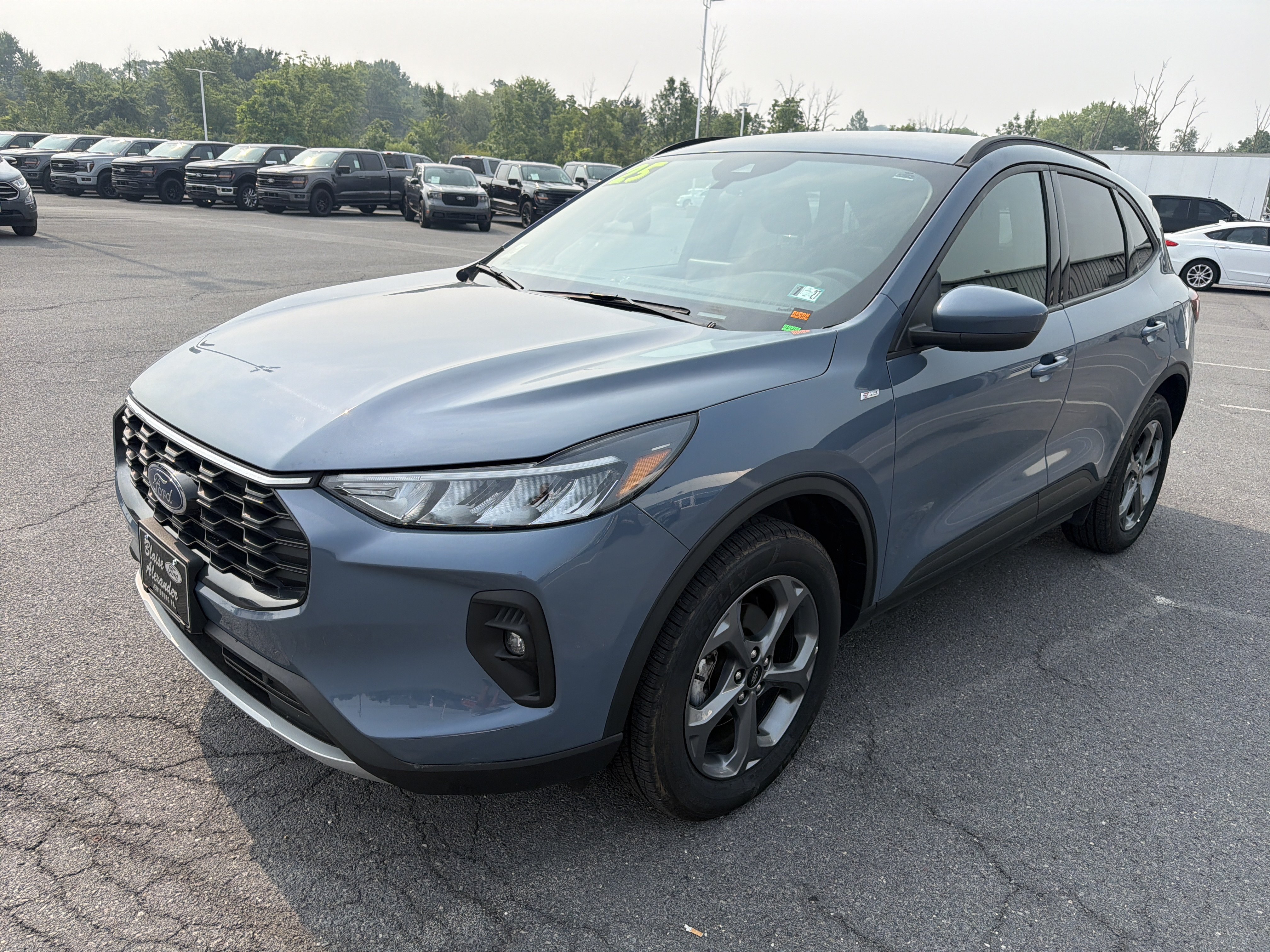 Used 2025 Ford Escape ST-Line Select AWD/4WD image 10