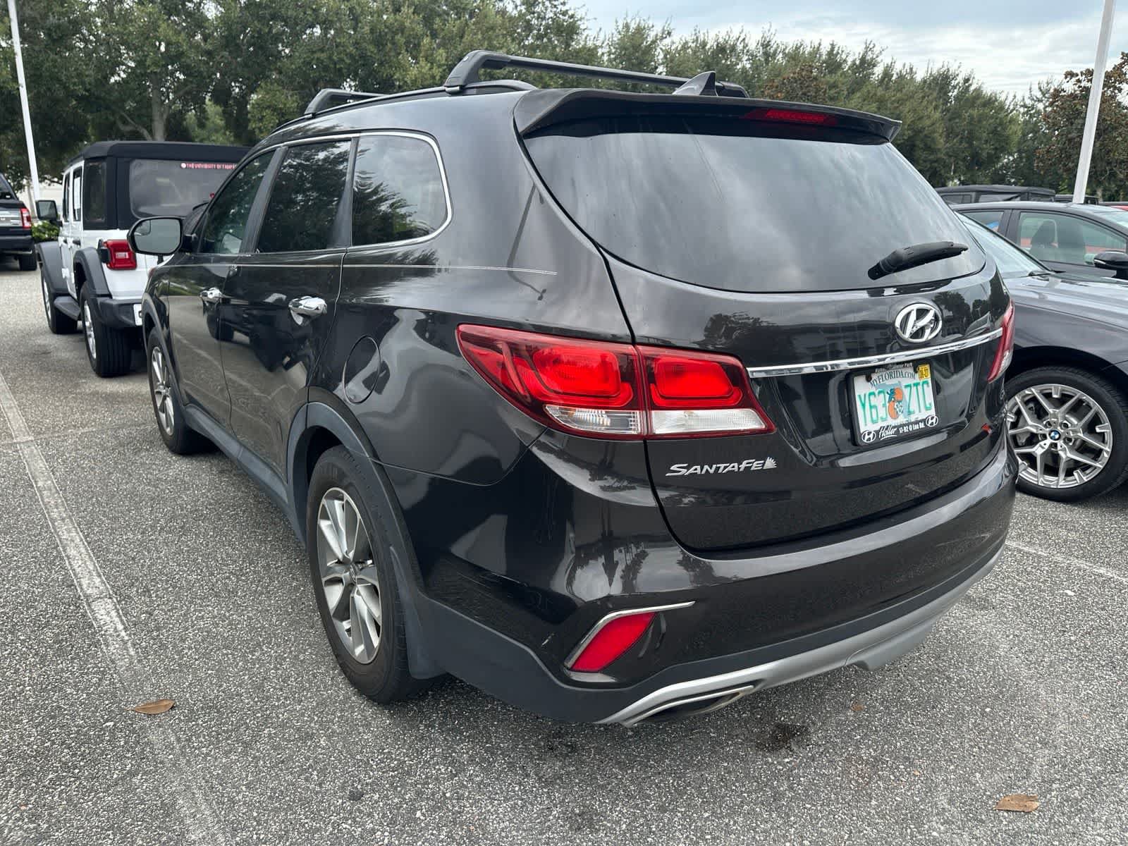 Used 2017 Hyundai Santa Fe SE FWD image 5