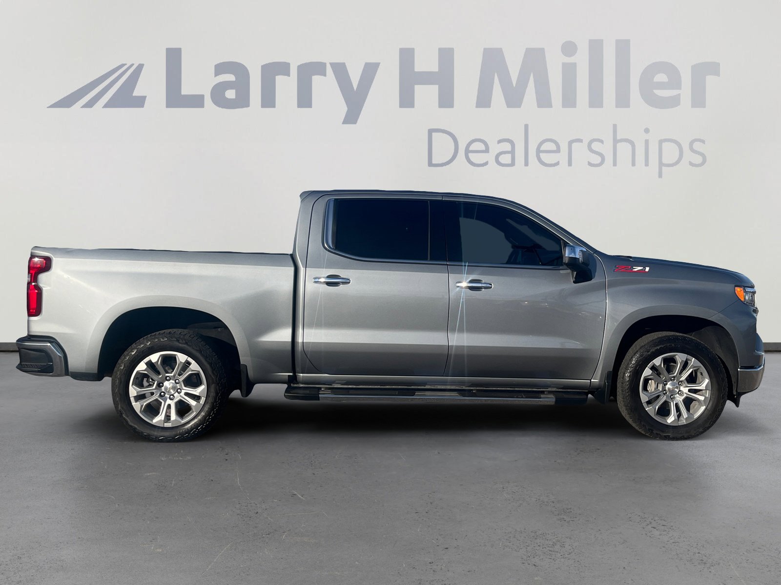 Used 2024 Chevrolet Silverado 1500 LTZ image 6