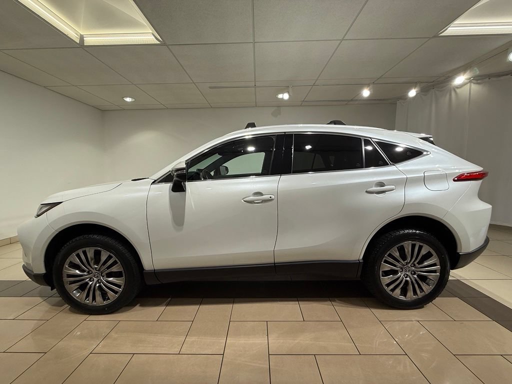 Certified 2023 Toyota Venza XLE AWD/4WD image 2