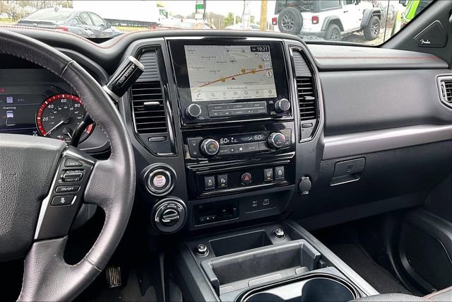 Used 2021 Nissan Titan PRO-4X w/ Pro-4x Convenience Package image 9