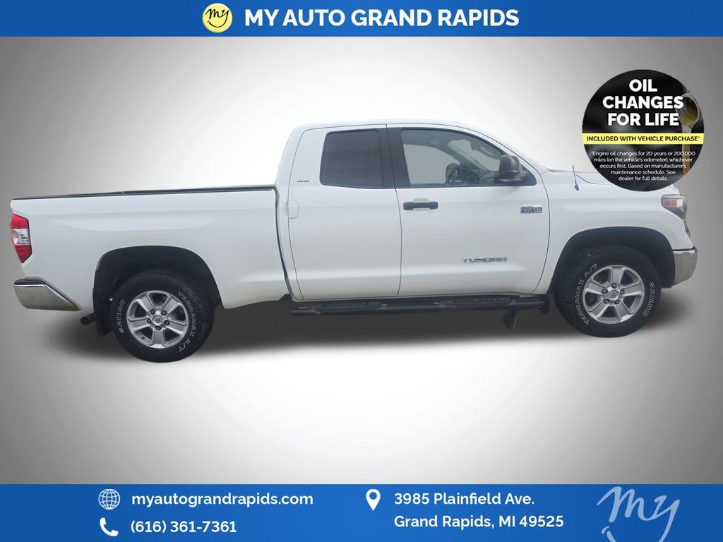 Used 2018 Toyota Tundra SR5 AWD/4WD image 7