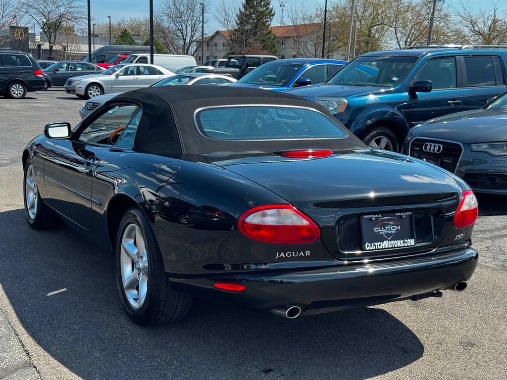 Used 2000 Jaguar XK8 Convertible RWD image 11
