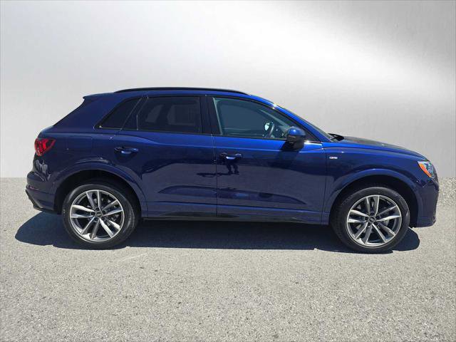 Used 2022 Audi Q3 2.0T Premium AWD/4WD image 2