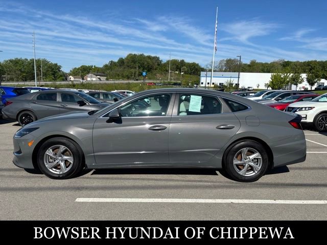 Used 2023 Hyundai Sonata SE FWD image 2