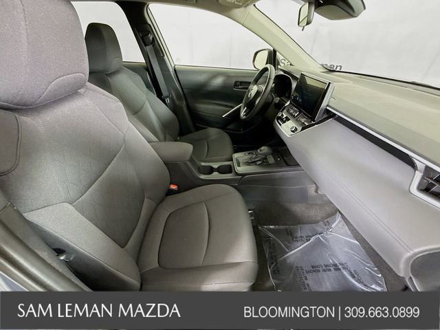 Used 2026 Toyota Corolla Cross LE image 25