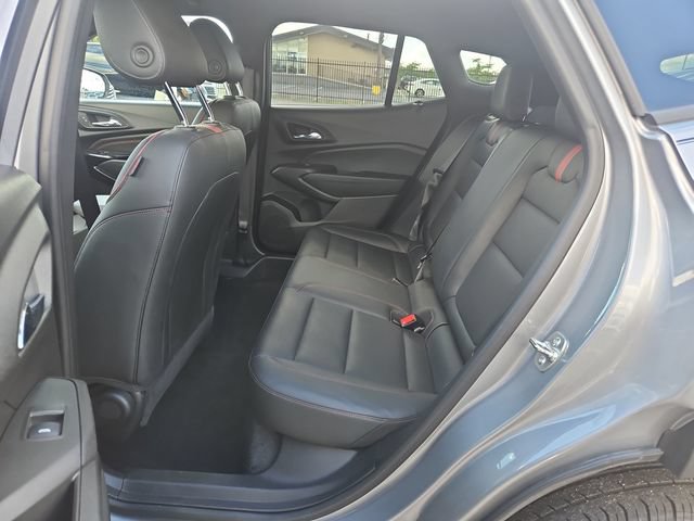 Used 2025 Chevrolet Trax RS w/ Driver Confidence Package FWD image 25