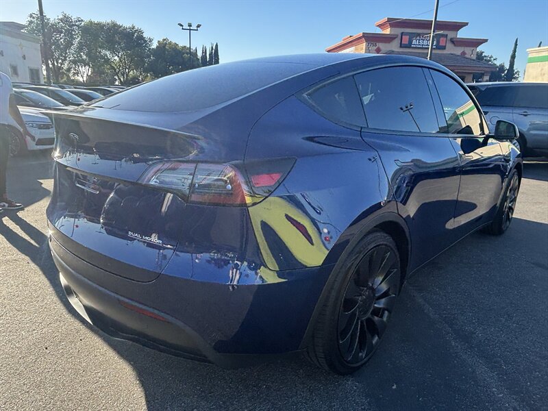 Used 2023 Tesla Model Y Performance AWD/4WD image 6