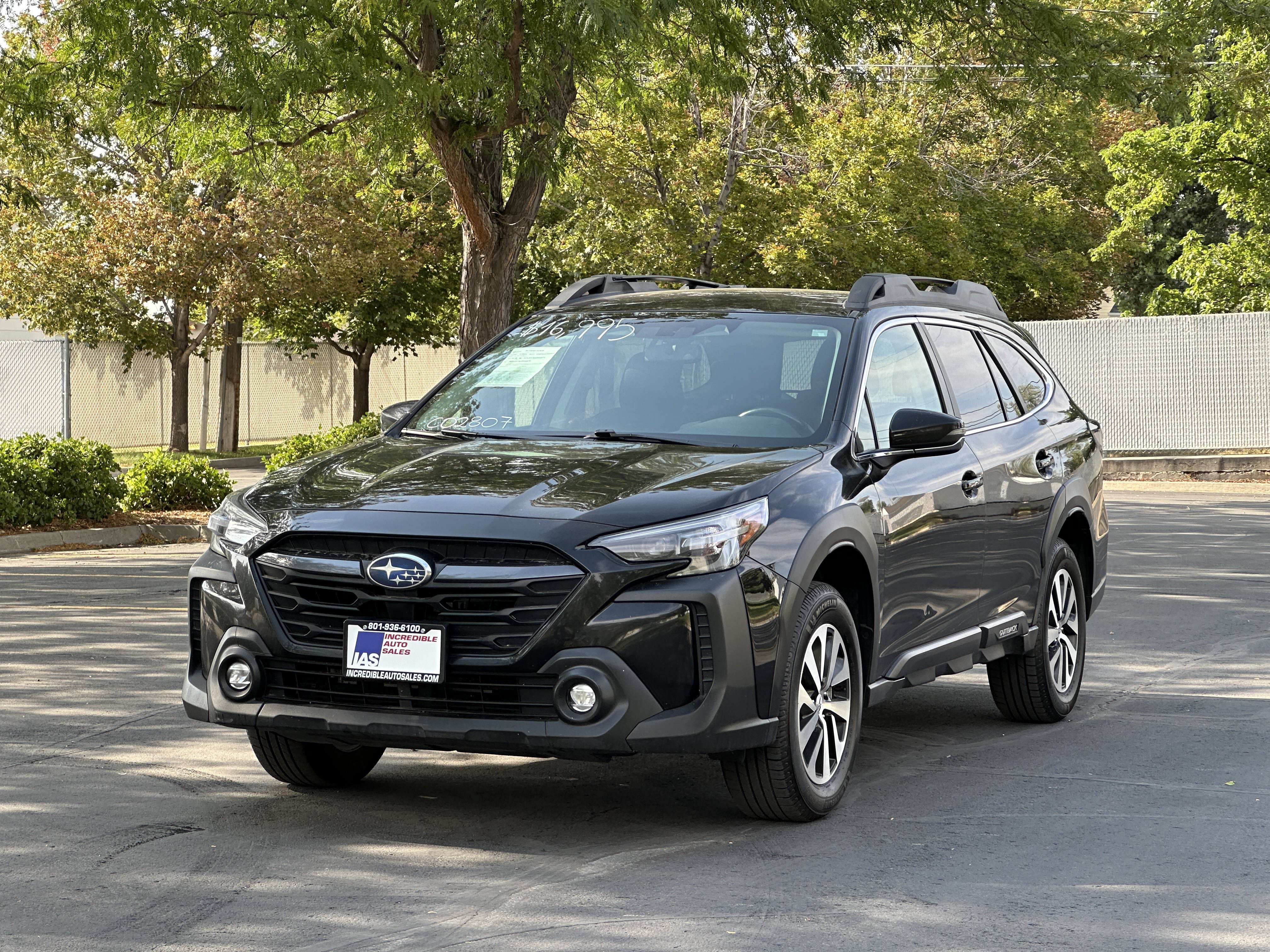 Used 2023 Subaru Outback Premium AWD/4WD image 9