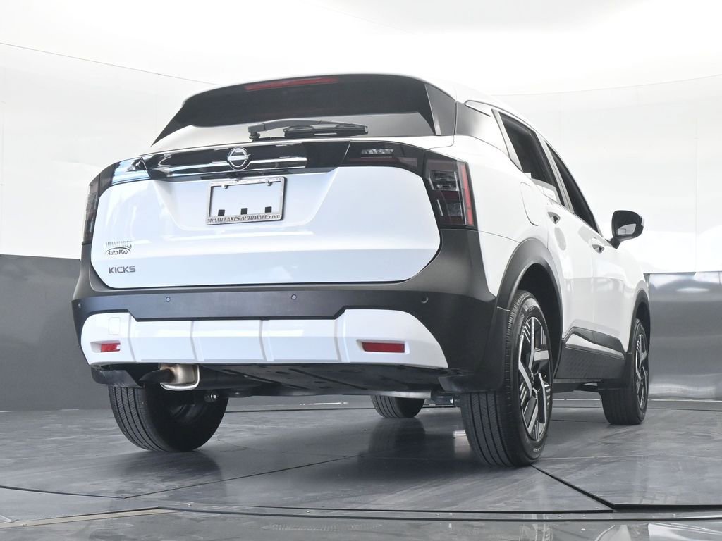 Used 2025 Nissan Kicks SV image 56