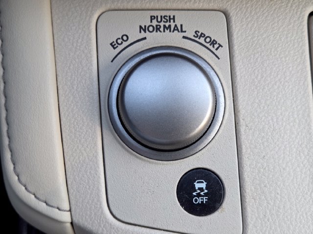 Used 2016 Lexus ES 350 w/ Luxury Package w/Wood Trim FWD image 14