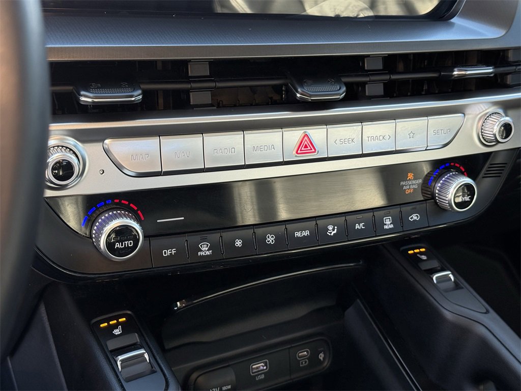 Used 2024 Kia Telluride S w/ S Sunroof Package image 25