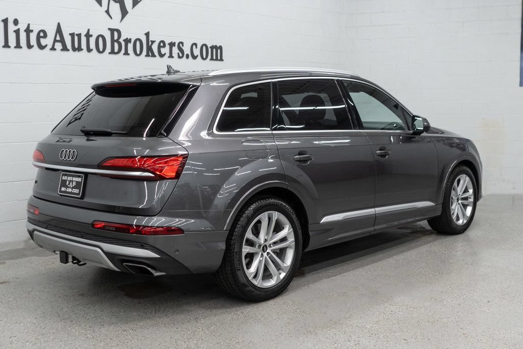 Used 2025 Audi Q7 3.0T Prestige AWD/4WD image 47