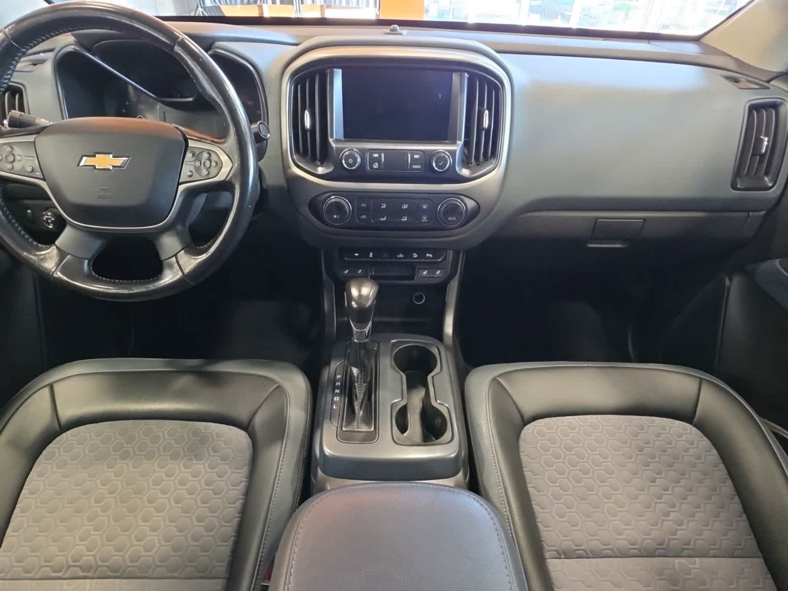 Used 2022 Chevrolet Colorado Z71 AWD/4WD image 29
