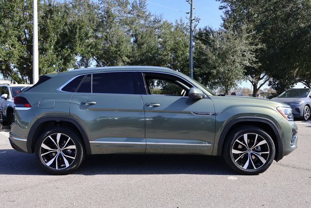 New 2026 Volkswagen Atlas Cross Sport SEL Premium R-Line image 8