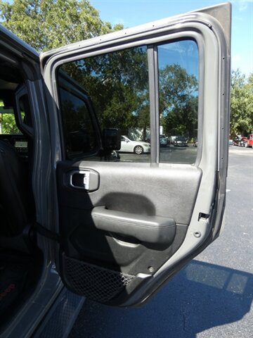 Used 2020 Jeep Wrangler Unlimited Sahara AWD/4WD image 55