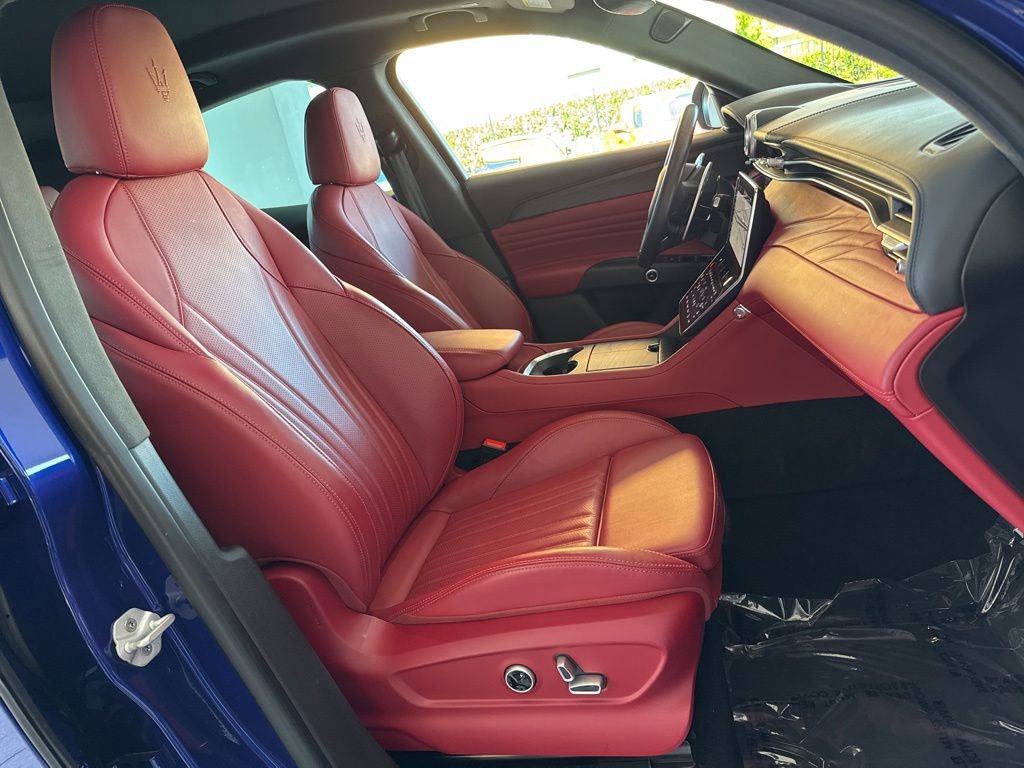 Used 2023 Maserati Grecale Modena AWD/4WD image 20