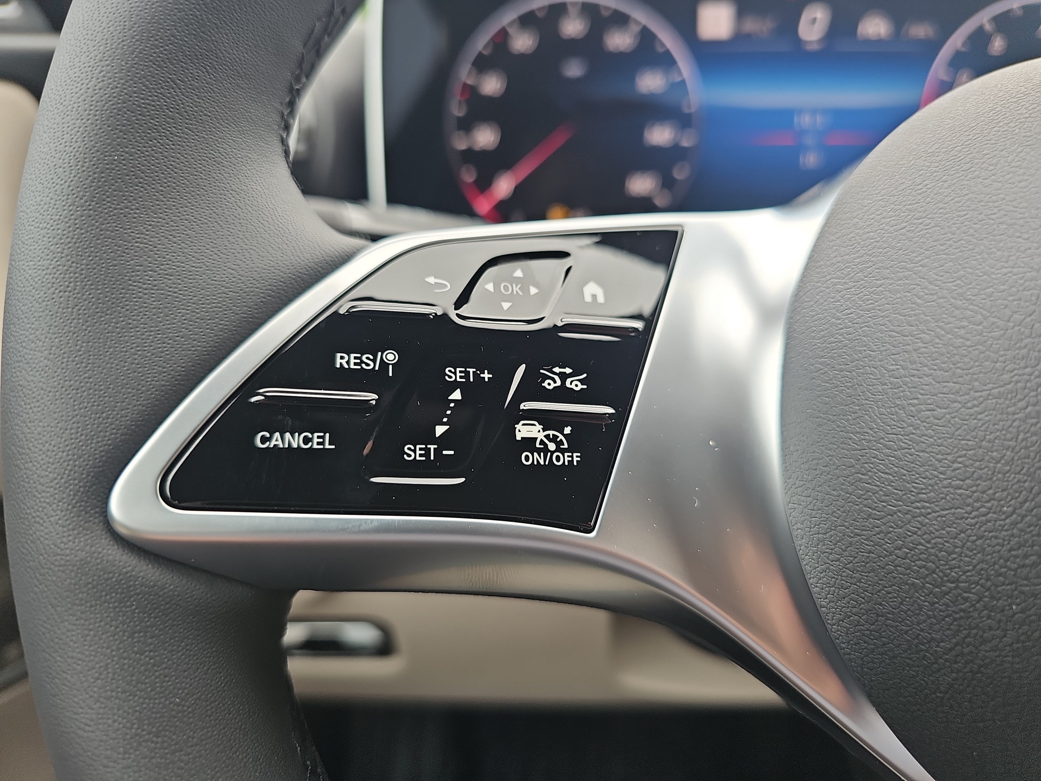 New 2026 Mercedes-Benz C 300 Sedan image 18