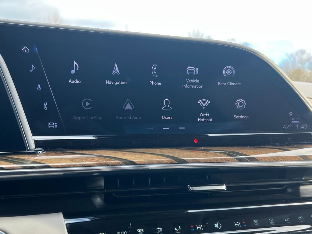 Used 2022 Cadillac Escalade Premium Luxury Platinum image 34