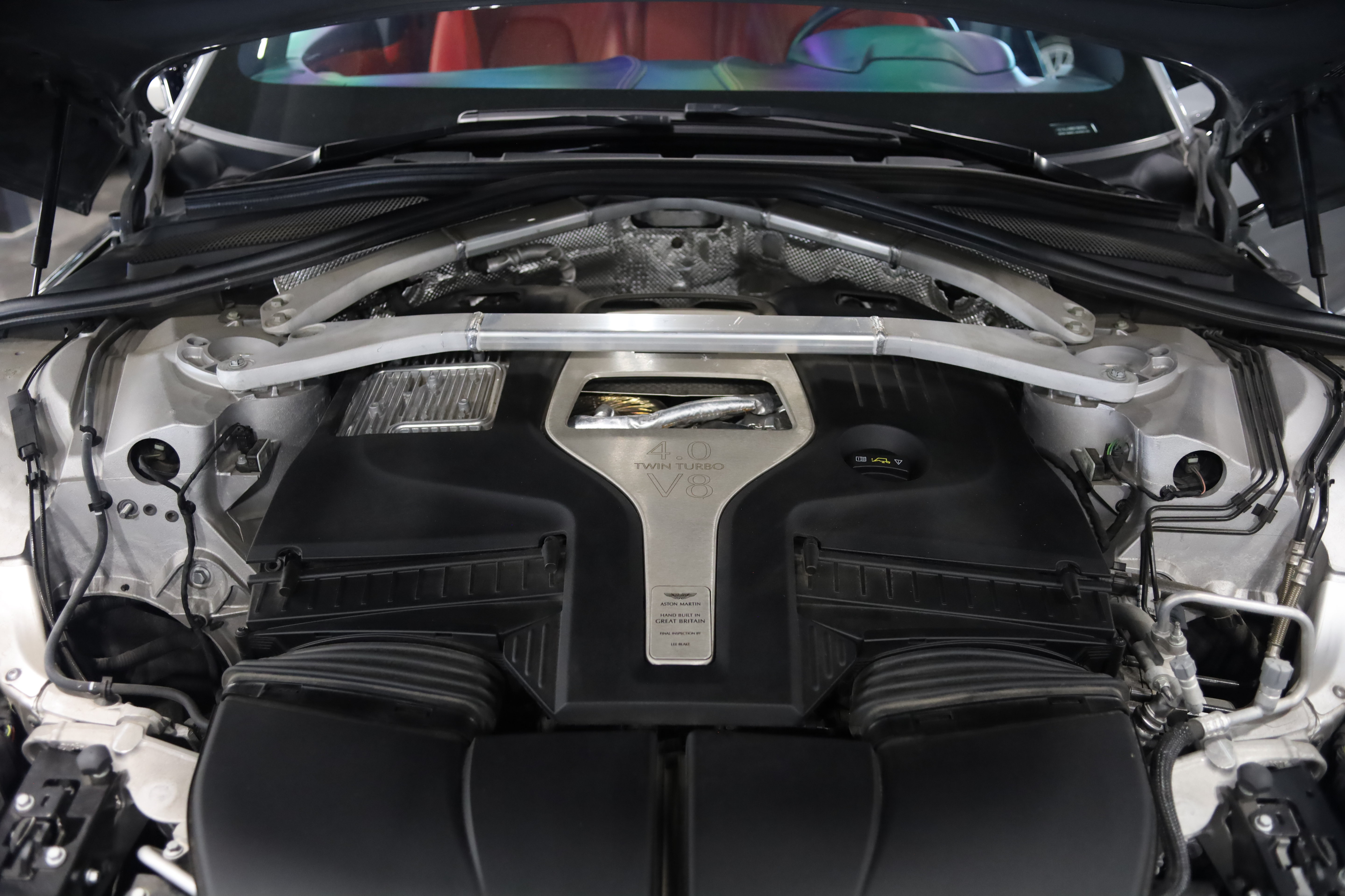 Used 2022 Aston Martin DBX AWD/4WD image 43