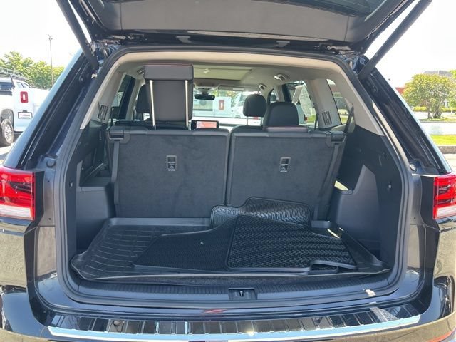 Used 2025 Volkswagen Atlas Peak Edition SE AWD/4WD image 30