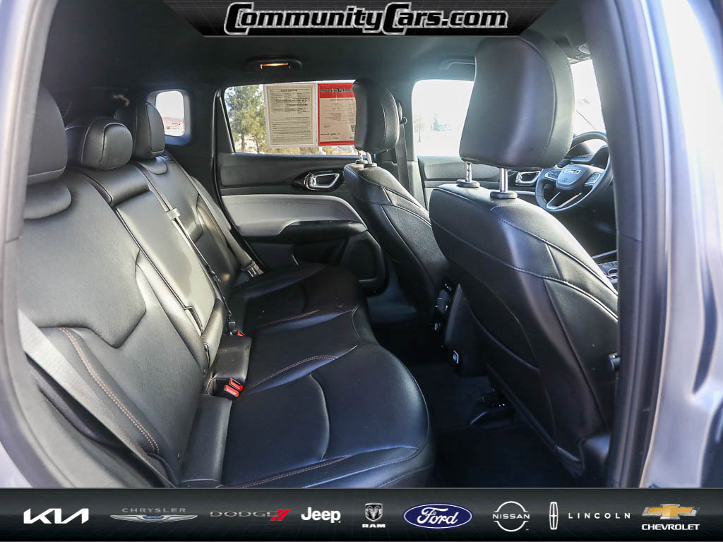 Used 2024 Jeep Compass Limited image 21