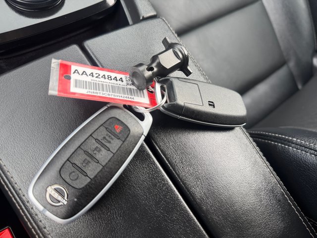 Used 2025 Nissan Rogue SL w/ Tech Package AWD/4WD image 16