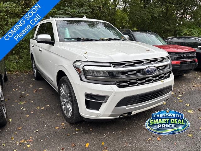 Used 2022 Ford Expedition Platinum AWD/4WD image 3